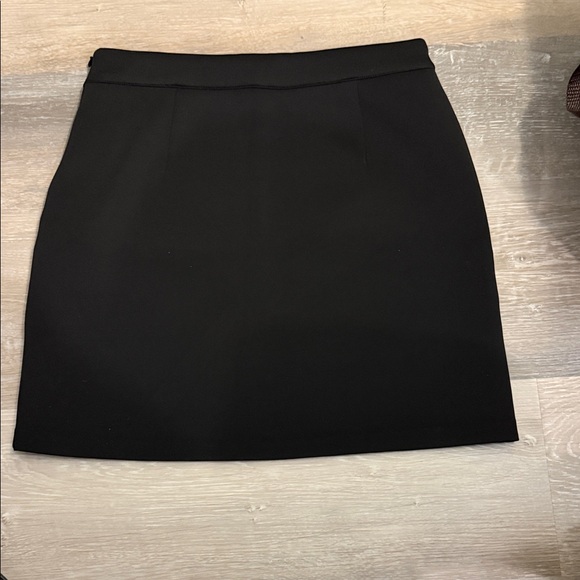 Good American Black Mini Skirt - Picture 2 of 4